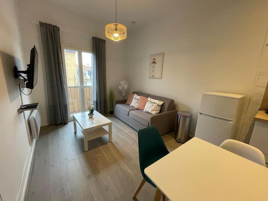Apartamento Cosy T3 Proche Gare Et Polygone Béziers Exterior foto