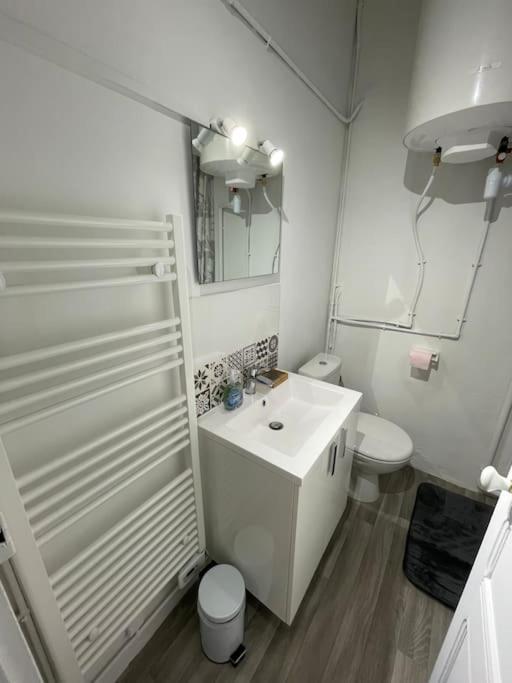Apartamento Cosy T3 Proche Gare Et Polygone Béziers Exterior foto
